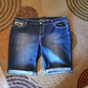 Plus size shorts worn once